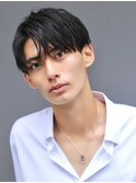 黒髪コンマバングショート刈り上げツーブロックアップバング渋谷