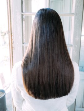 エム(EMU) 自然な地毛風のストレート