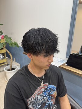 イロ 成田(iLo) メンズシャドウパーマ