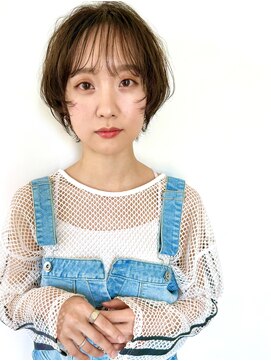 リリィエモ(Lily emo) くせ毛風mixショート