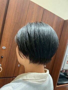 アクセ ハンサムショート*奥行きショート*アッシュブラック*40代