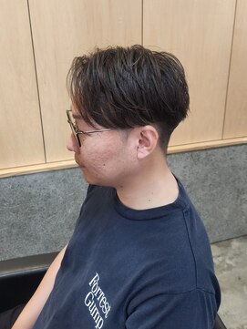 ニアウ 伊勢崎連取店(Niau) 刈り上げショートセンターパートニュアンスパーマ