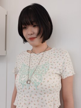 ビューズ(VIEWS) レイヤーボブ韓国カットミディアムヘア黒髪ふんわりミディアム