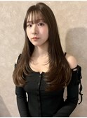 この冬おすすめ 艶が際立つウォームベージュロング