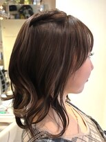 ジル 恵比寿(JILLE)&nbsp;ミディアムレイヤーカットねじりハーフツイン30代40代白髪ぼかし