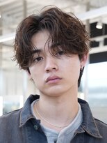 バイフィフス 原宿/表参道(by fifth)&nbsp;ニュアンスパーマカルマパーマセンターパートガイルヘア緩め〇