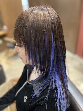 リップス ヘアー(Lips hair) 大人ブルーのインナーカラースタイル