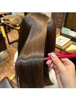 シキオリ(SHIKIORI)&nbsp;暗すぎず重たく見えない柔らかな色味に◎
