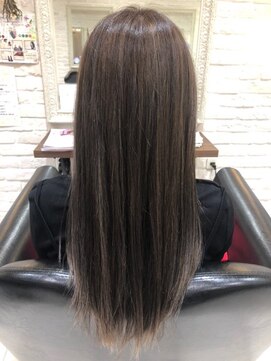 ルグランシャトー(Le grand chateau) 透明感あるアッシュグレー★