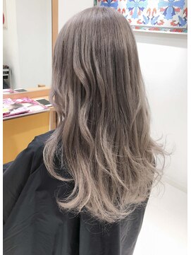 デイズ(days) カット＋ミルクティーグレージュブリーチ透明感カラー　da49