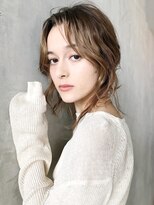 アイティー バイ アルバム 中野店(IT by ALBUM)&nbsp;おくれ毛たっぷりラフお団子_耳かけウェーブパーマ_27408