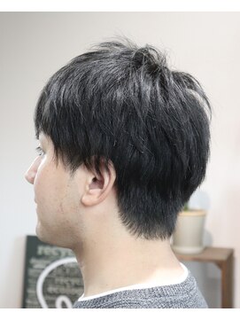 ウィスカーヘアー(whisker hair) マッシュショート
