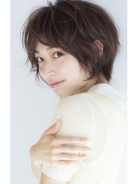 ロミー 本厚木(ROMMY.) 小顔 ひし形シルエット ショート 【ROMMY. 本厚木】