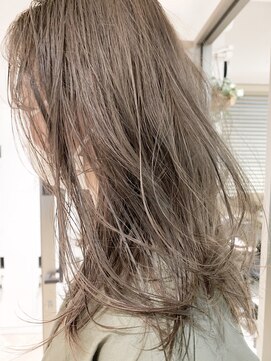 ケンジ 横浜(KENJE) まろやかベージュ/ブリーチ２回目安　Insta@skbg1104