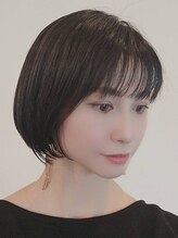 再現性が高く、ライフスタイルに合ったヘアをご提案。絶妙なカットで完成する似合わせショートを実現。