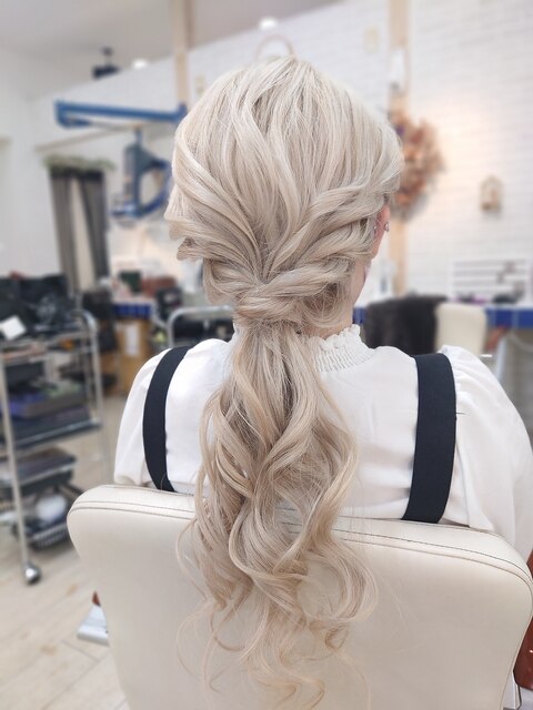 ちょっと凝ってる！？簡単ヘアアレンジ 1