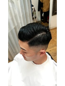 ティーズバーバー 亀有店(T's BARBER) バリカンフェード