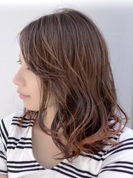 《HOT PEPPER Beauty AWARD 2024 BEST SALON 注目サロン選出》一人ひとり真摯に向き合い理想のスタイルへ♪