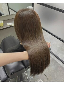 ネウィ 秋田(newi) オリーブブラウン