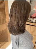 khaki beige × 顔周りレイヤー