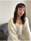 オン眉 レイヤーカットでカジュアルな大人女性に向けて♪