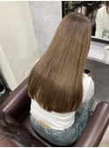 ブラウンベージュ