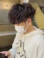 フィフス 原宿(fifth)&nbsp;波巻きパーマシャドウパーマツイストスパイラルパーマ黒髪原宿