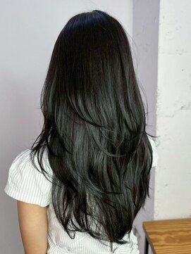 小顔ロンググレージュ韓国ヘアオリーブグレー_ba568882