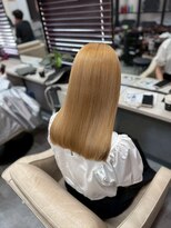 シシ 新宿(She 2.)&nbsp;ハイトーン/セミロング/サラつや/髪質改善/ツヤ髪ストレート