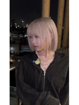 モニカ 原宿店(MONIQA) ホワイト