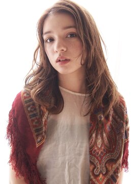 コス(kos) 【nanuk*ueki】前髪長め*ゆるいニュアンスカール*