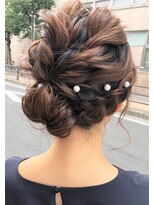 デコヘアー キートス(DECO HAIR kiitos)&nbsp;ロープ編みと編み込みのシニヨンアレンジ