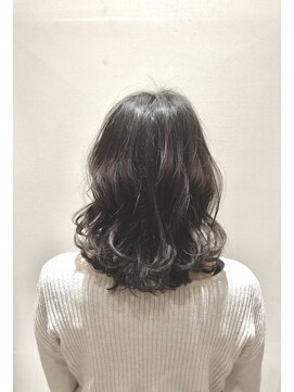 ジャパン ホンテン(JAPAN HONTEN) ミディアムボブ ダークグレージュ