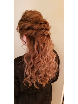 ヘアセットサロン クローバー(Clover) ロープ編みハーフアップ