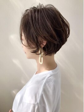 ヘアーアンドスパ フェリーチェ ミチ 野田屋町店(HAIR&SPA felice MICHI) 耳かけショートボブ