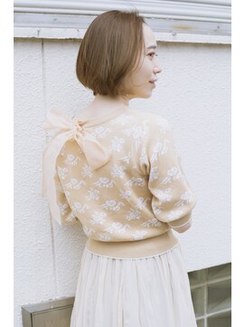 ノイン(noine) 大人かわいい雰囲気のピスタチオグレージュ