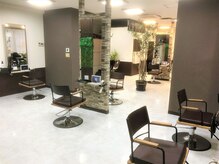 ヘアークラブ(HAIR CLUB)の雰囲気（緑もあり、清潔感のある店内♪[HAIRCLUB/武蔵浦和駅/西浦和駅]）