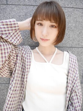 シュシュ(shushu) ぱっつんショートボブ×インナーカラー【有海一生】/髪質改善