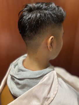 ヘアーモードキクチ 日本橋三越前店 日本橋　フェード