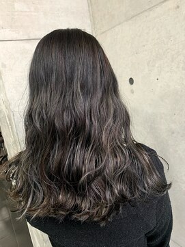 ニーゼロゼロナナ(2007) 切りっぱなしハイライトカラー