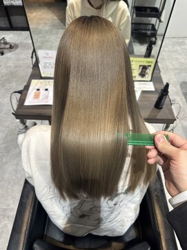 アヴァンス 江坂店(AVANCE.) 艶髪ベージュ