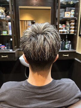 ヒロギンザバーバーショップ 大宮店(HIRO GINZA BARBER SHOP) シルバーメッシュ　大宮