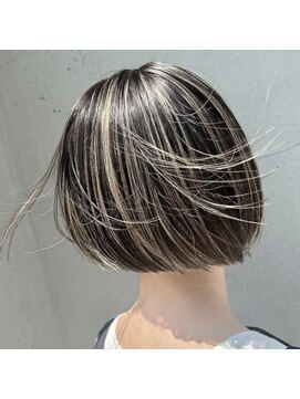 ヴェレタ(veLeta) ハイライトカラー  バレーヤージュカラー