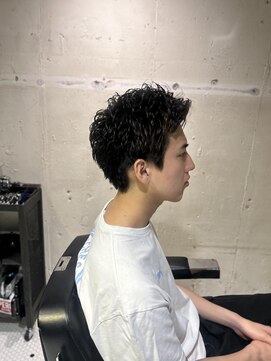 フランクスバーバーザスタンド(Frank’s barber the stand) スパイキーピンパーマショートT