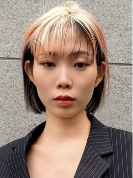 シティ(sity.) 天神　ハイトーンカラー　ブリーチカラー　レイヤーカット