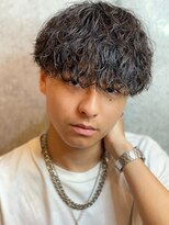 エルマーク 茨木(L-MARK)&nbsp;スパイラルパーマ/サーフカール/ツイストスパイラル/メンズ/眉毛