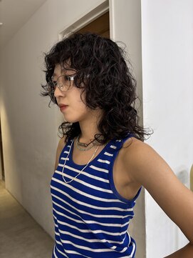 ナループロアツム(Nalu pu loa Tsum) ハードパーマ/ウルフパーマ/レイヤーパーマ