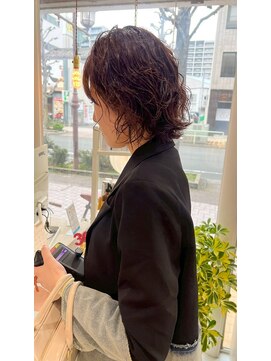 ヘアデザイン ソラ(Sola) カシスブラウン艶カラー×透け感ニュアンスパーマ小顔ボブ