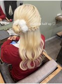 ブロンドカラー/ハーフアップ/編み込みハーフ/ヘアアレンジ