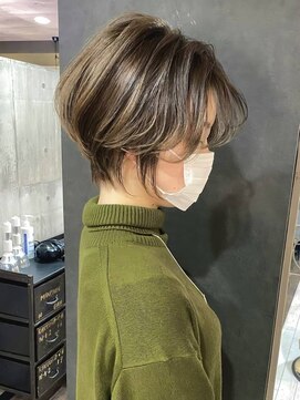 シェルヴ(XELVE) 鳴海にしか切れないショート